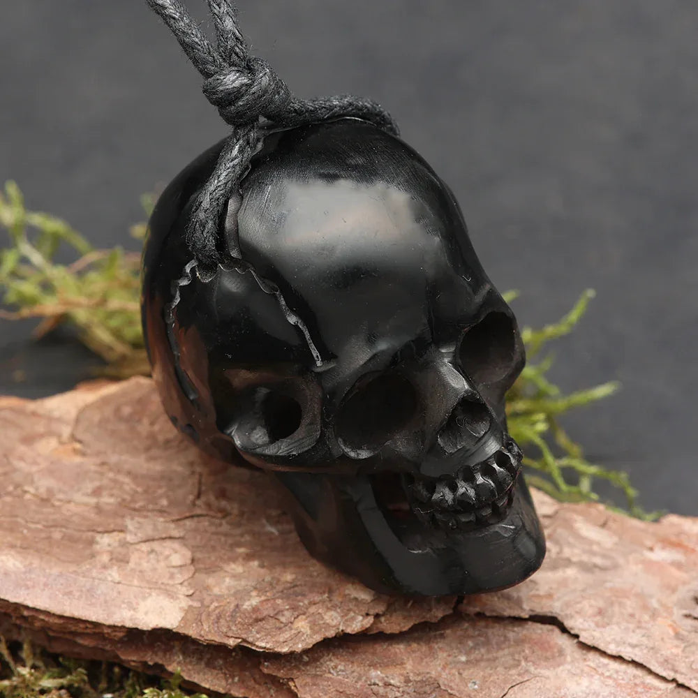 Skull Kette Schmuck schwarzes Horn Handarbeit