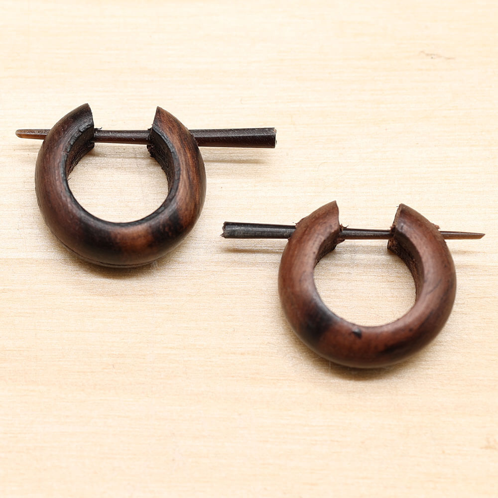 Holzcreole klein 1,5cm Ohrring Holzschmuck geschnitzt (Paar)