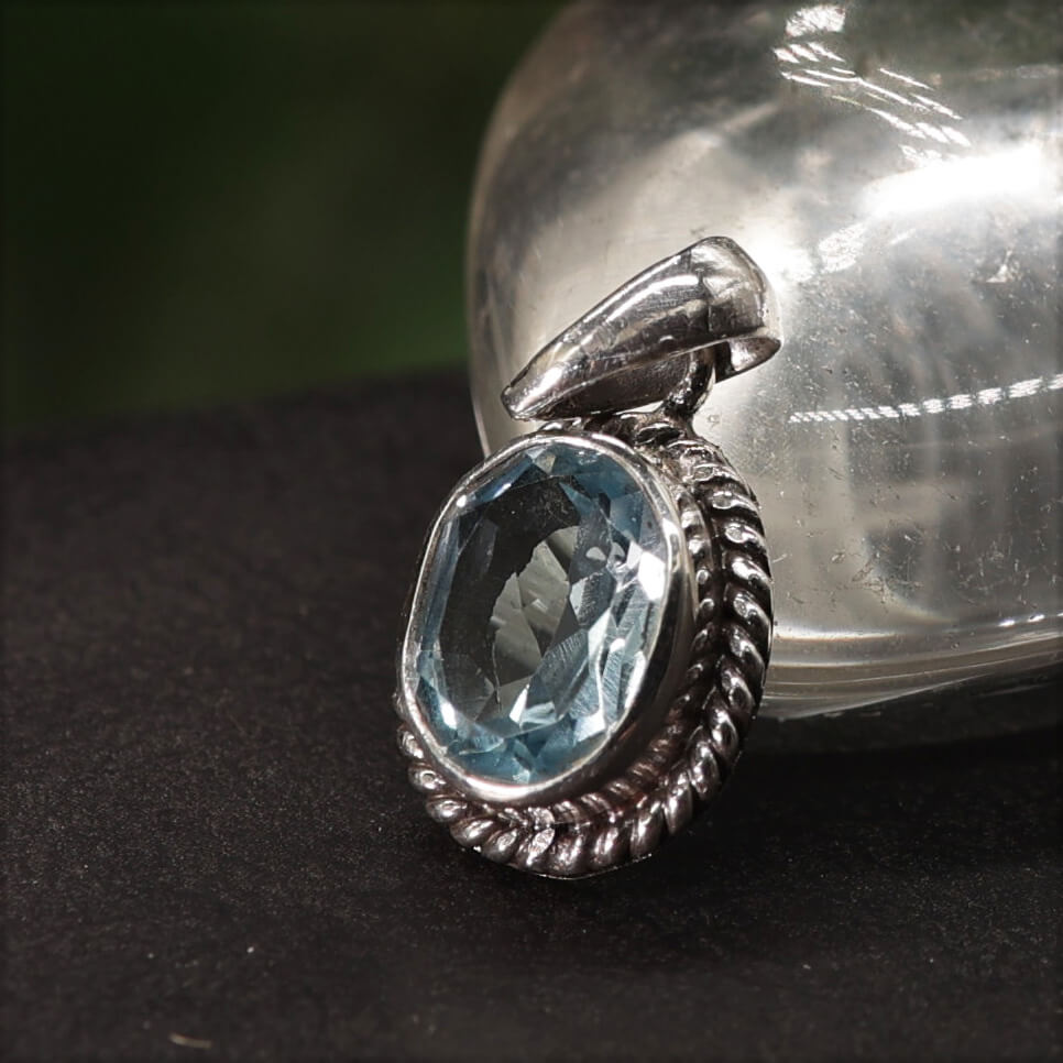 Edler Blauer Topas Anhänger 925 Silber Schmuck