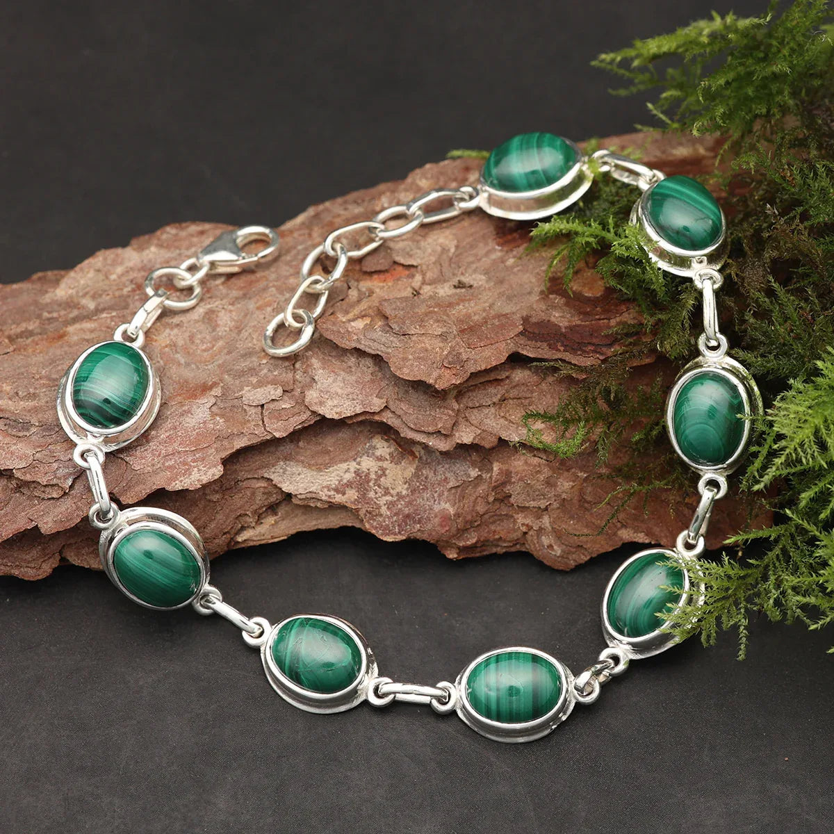 Edles Armband Silber Damen mit grünen Edelsteinen Malachit