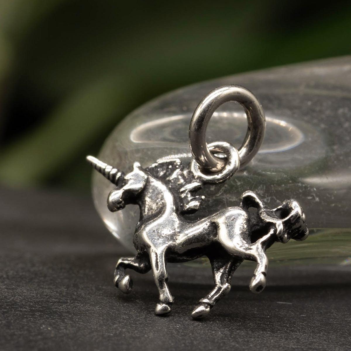 Zarter EInhorn Anhänger Silber Halskette Kettenanhänger 925