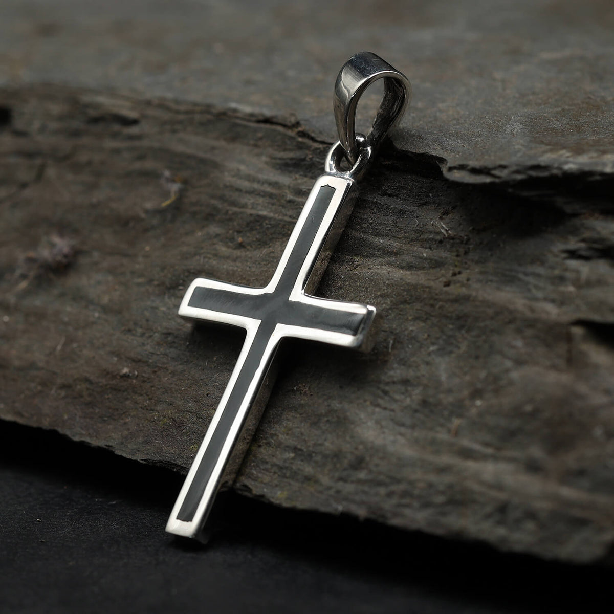 Cross with onyx jewelry pendant, silver 925