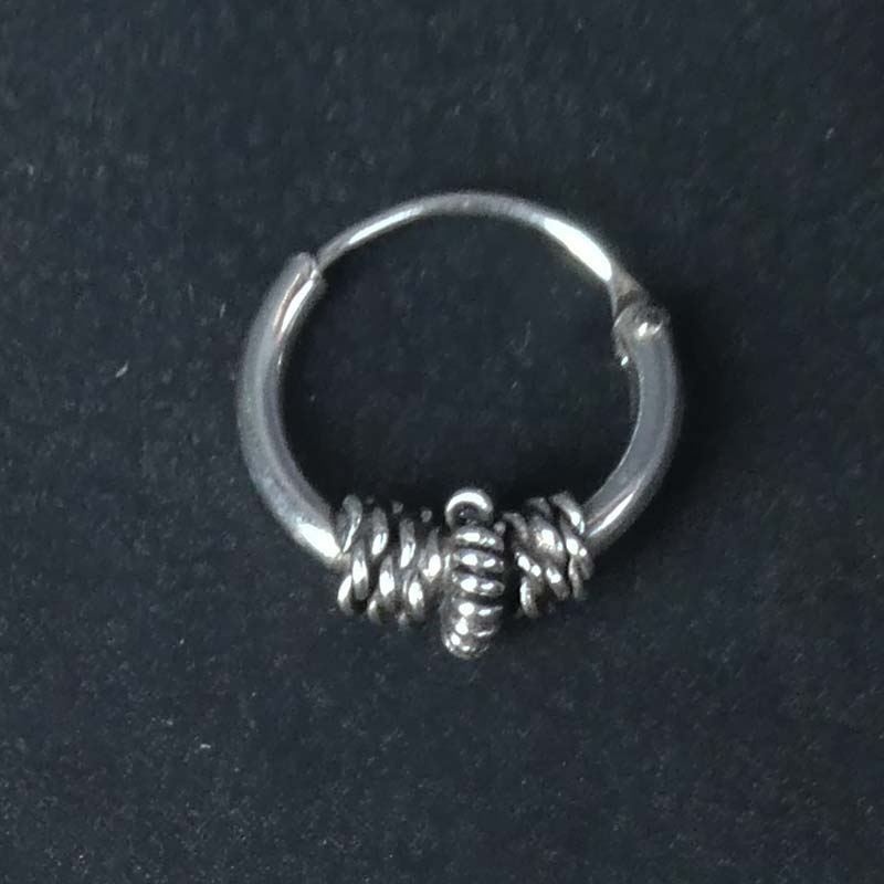 Kleine 925 Silber Creole zeitlos verziert Ohrring Sterlingsilber