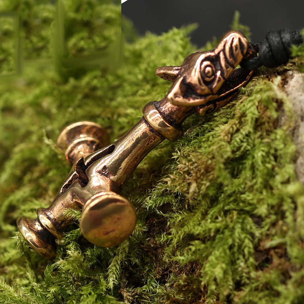 groß und massiv irischer Schmuck Anhänger aus hochwertiger Bronze