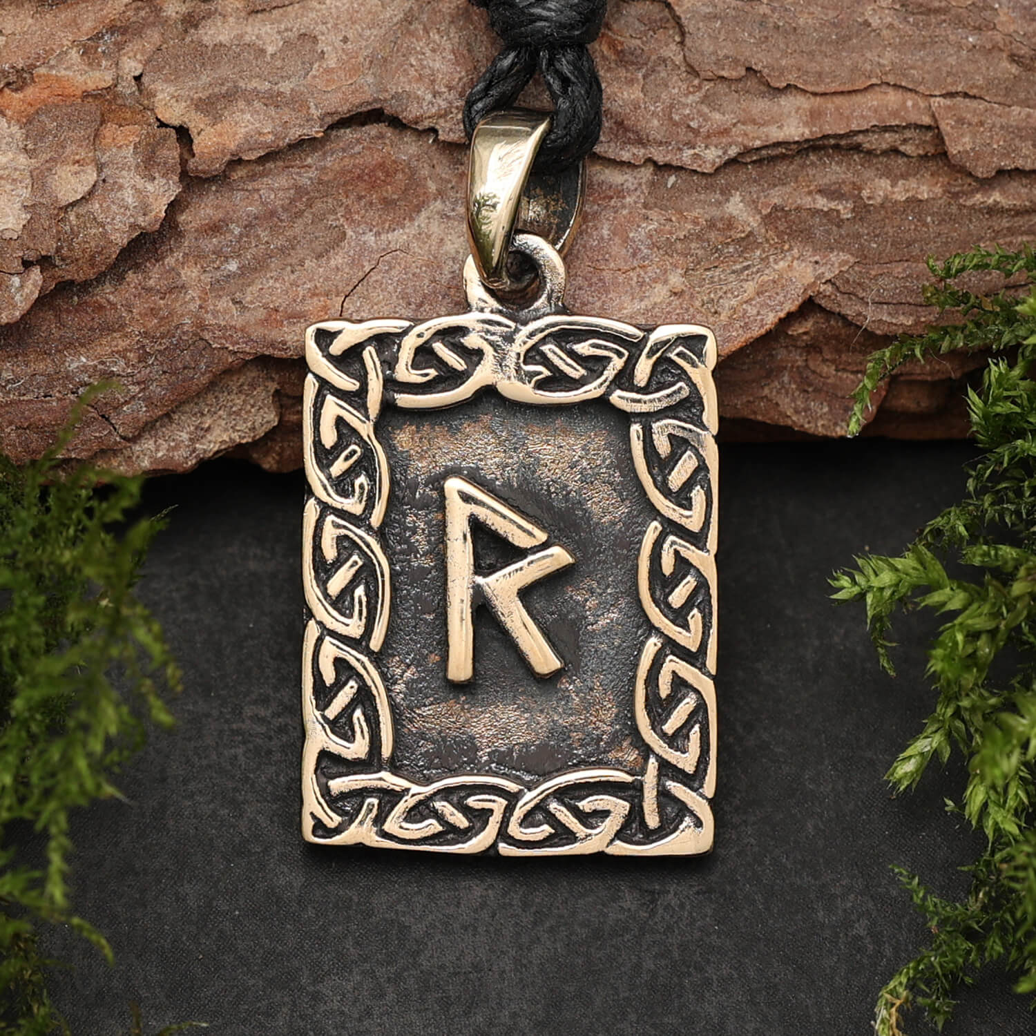 Rune Bronze Jewelry raidho Pendant Elder Futhark