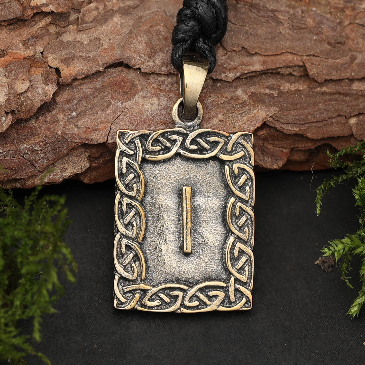 Rune Bronze Jewelry isa Pendant Elder Futhark