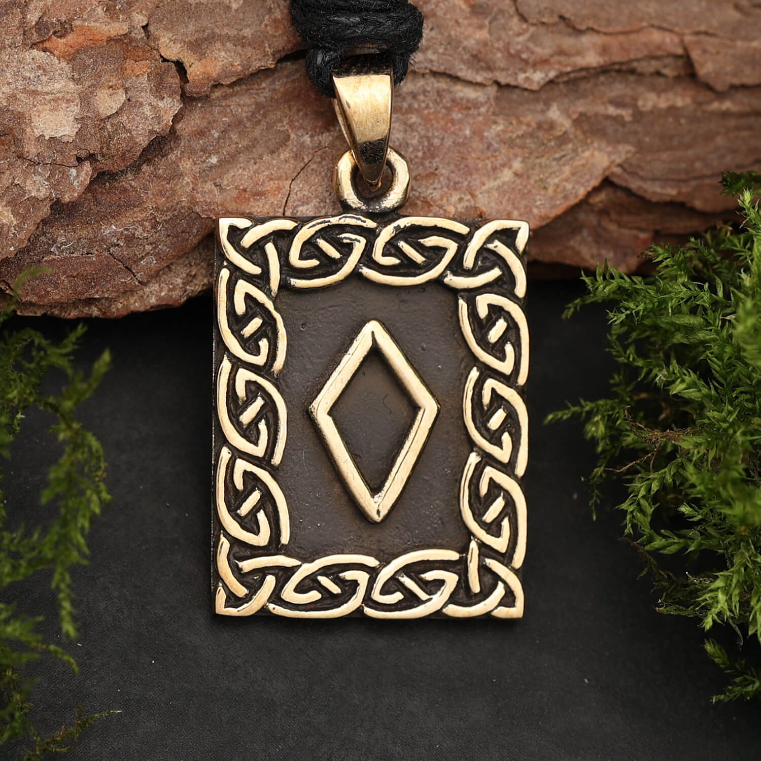 Rune Bronze Jewelry ingwaz Pendant Elder Futhark