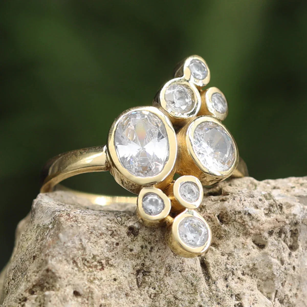 Zirkonia Kristall Ring Messing Zeitloser Schmuck Elegant