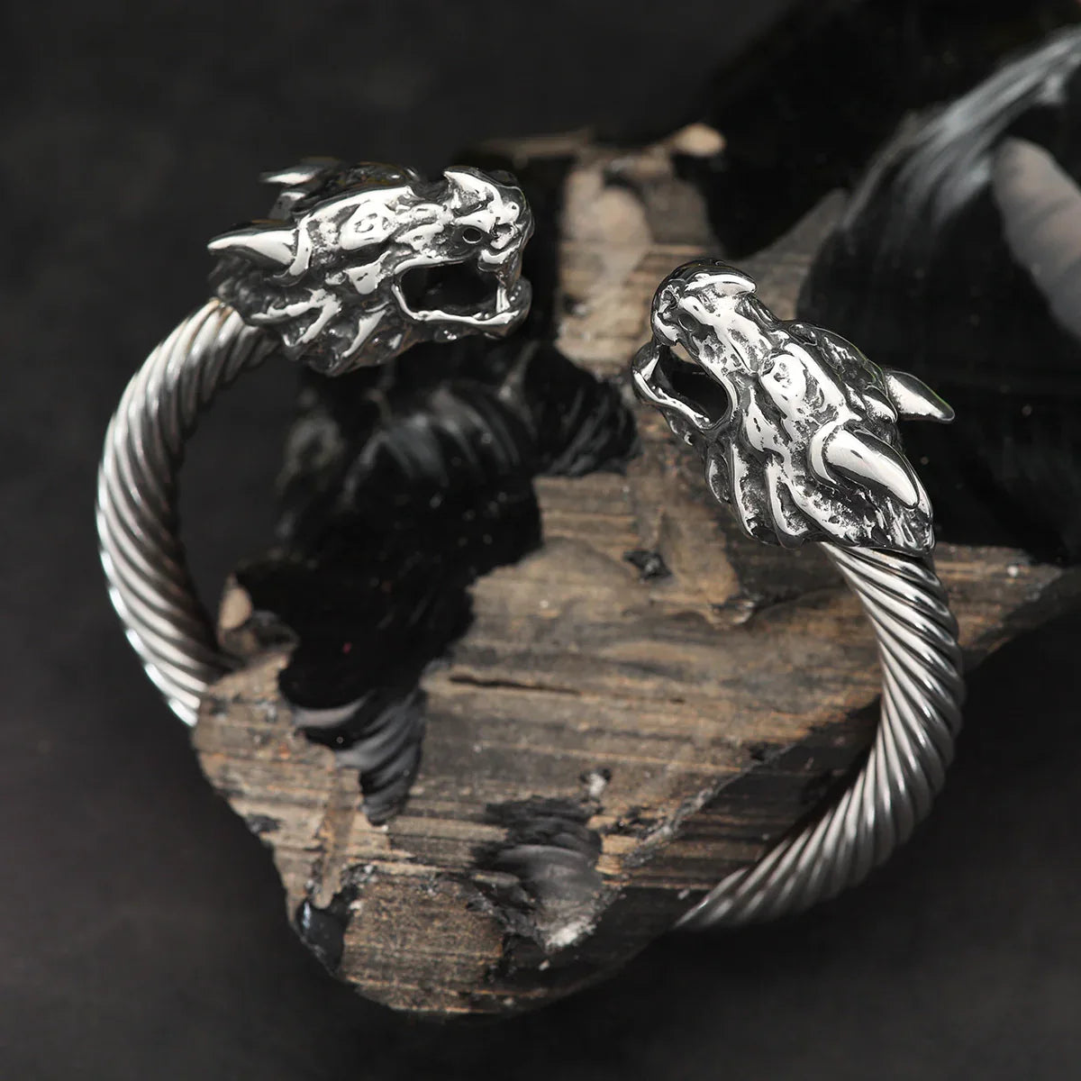 Drachen Edelstahl Armreif Silber gedreht massiv