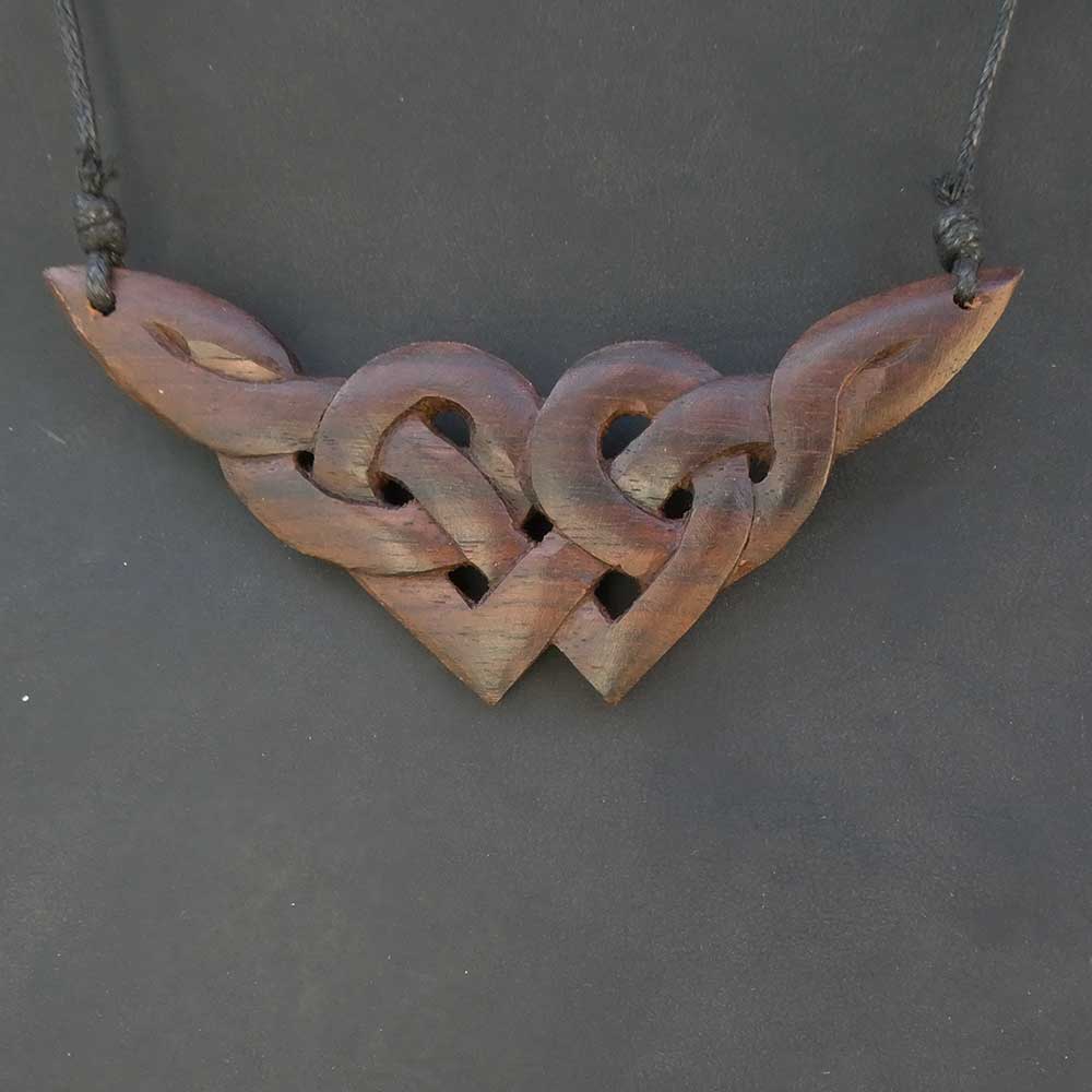 Kelten Collier Holzschmuck Handarbeit Kette geschnitzt Handwerk Fairtrade
