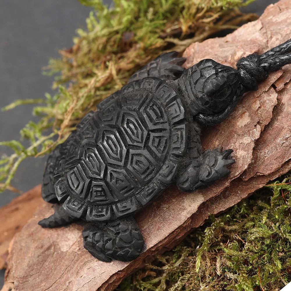 Schildkröte Anhänger Horn Handarbeit Halskette fair gehandelt