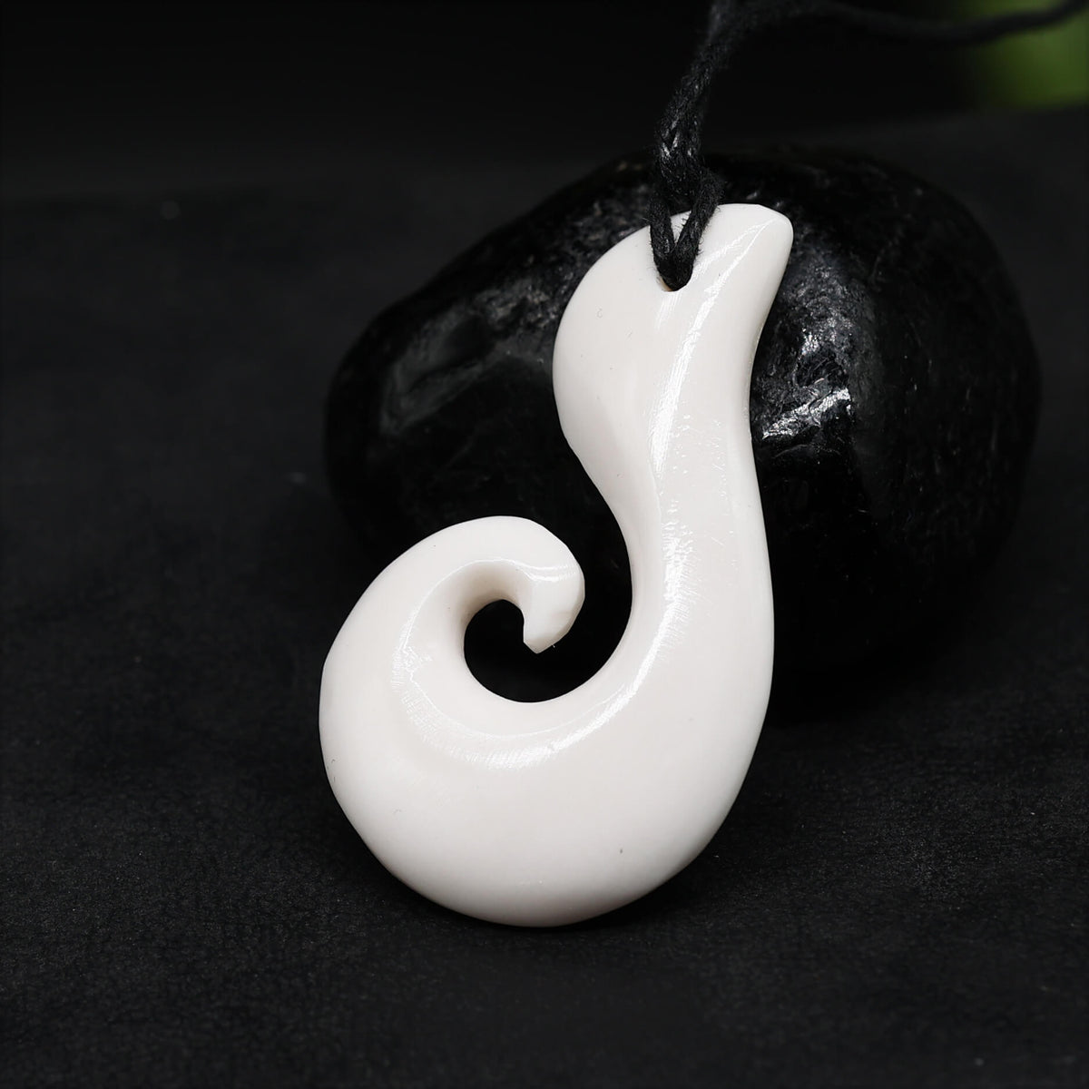 Tribal Maori Necklace Pendant Bone Carved Jewelry