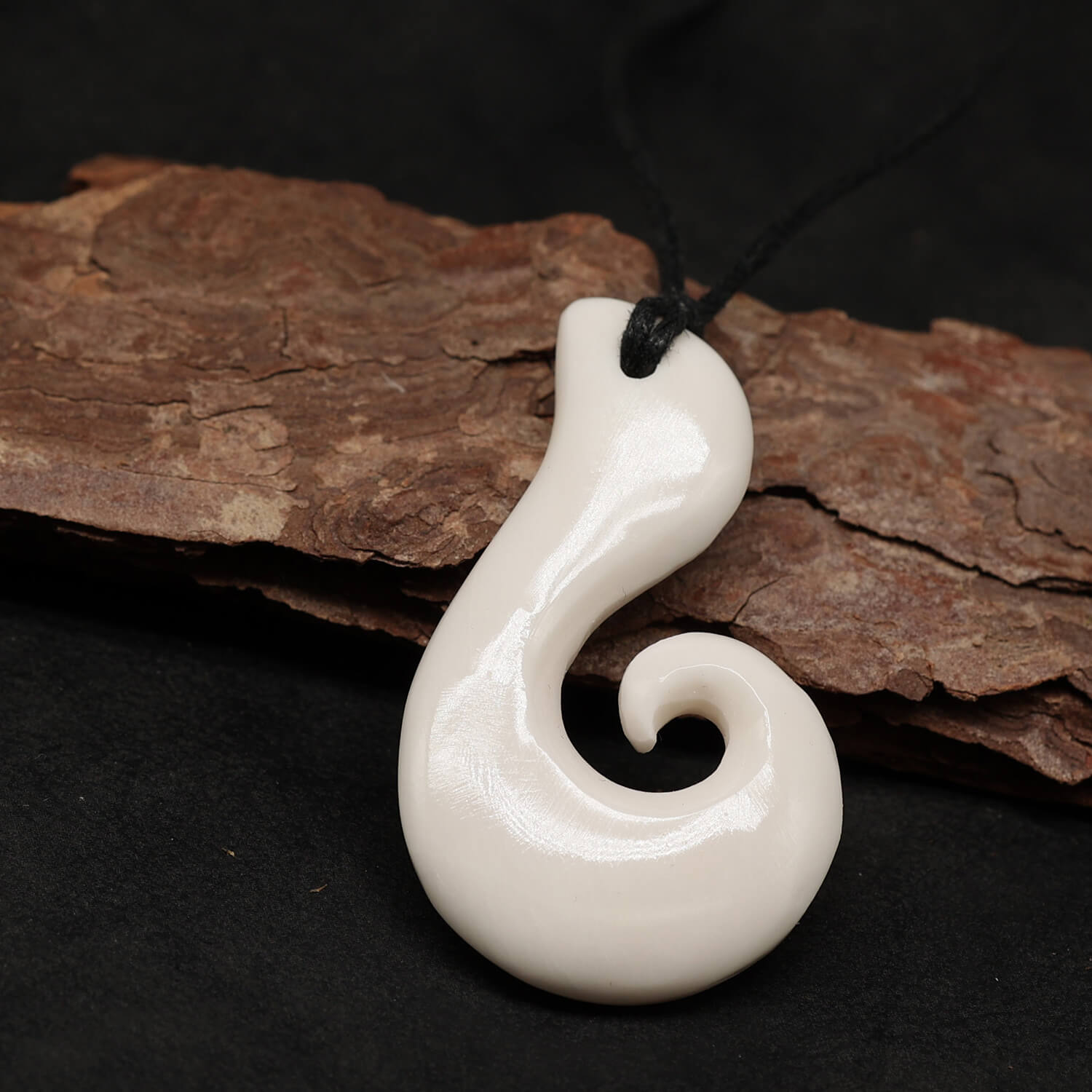 Tribal Maori Halskette Anhänger Knochen geschnitzter Schmuck