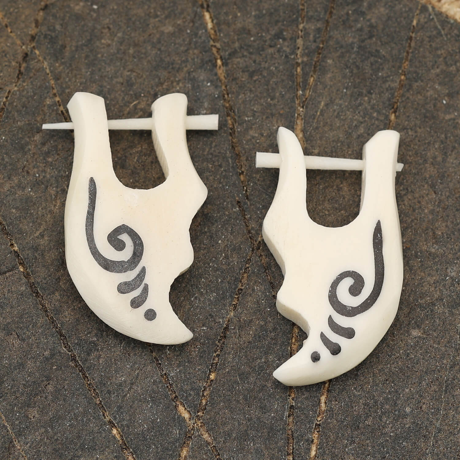 Ohrring Knochen verziert Ohrschmuck (Paar)