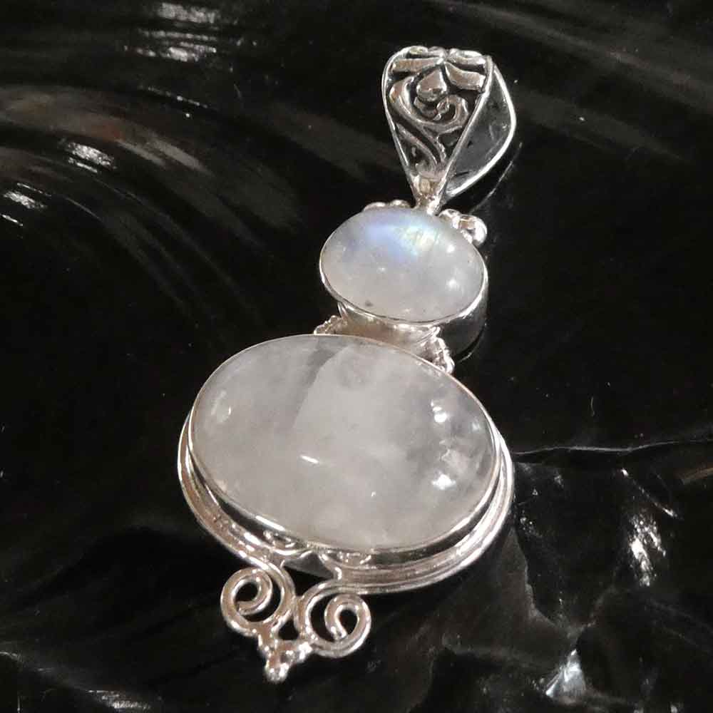 Mondstein Kettenanhänger Silberschmuck edel