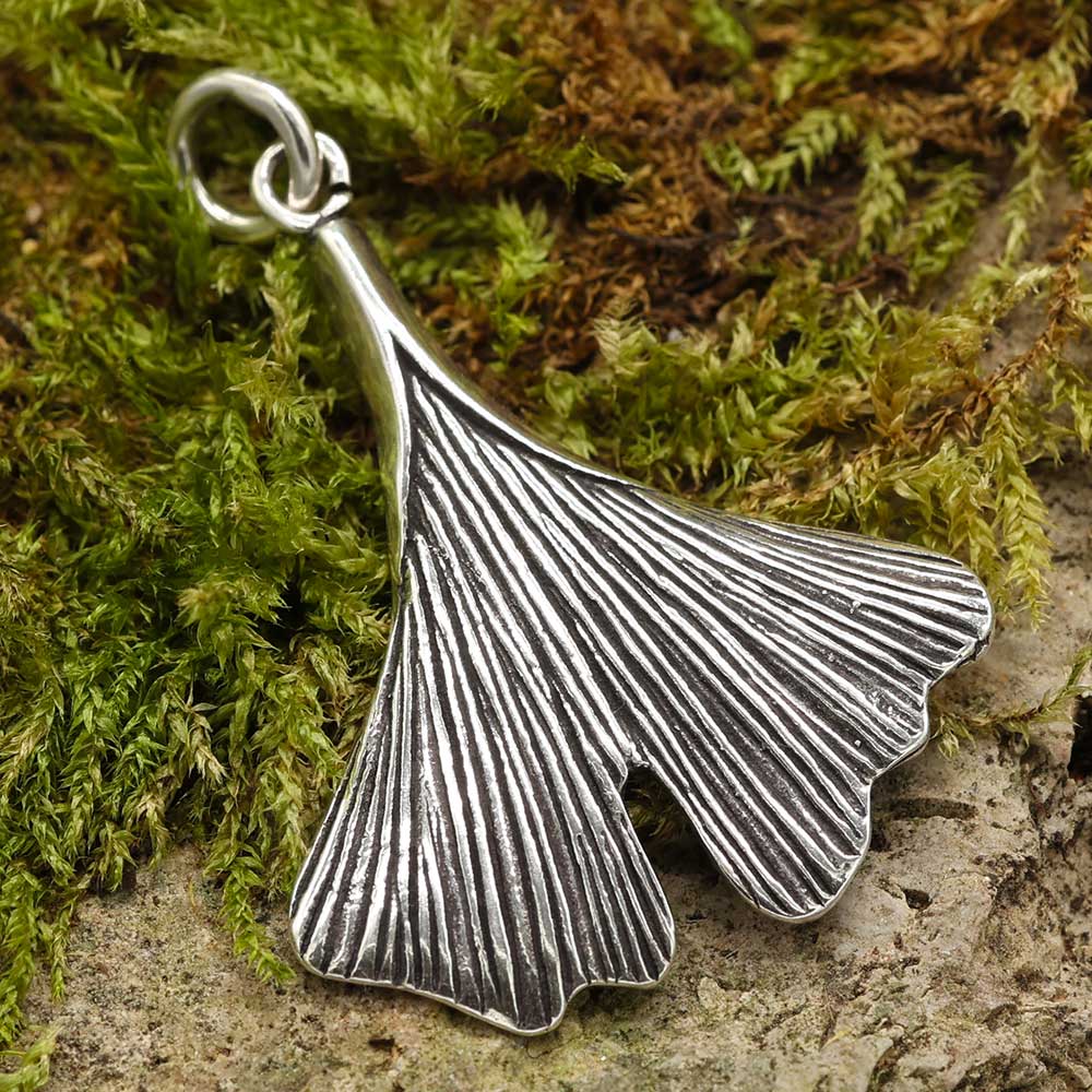 Ginkgo Silberanhänger Blatt